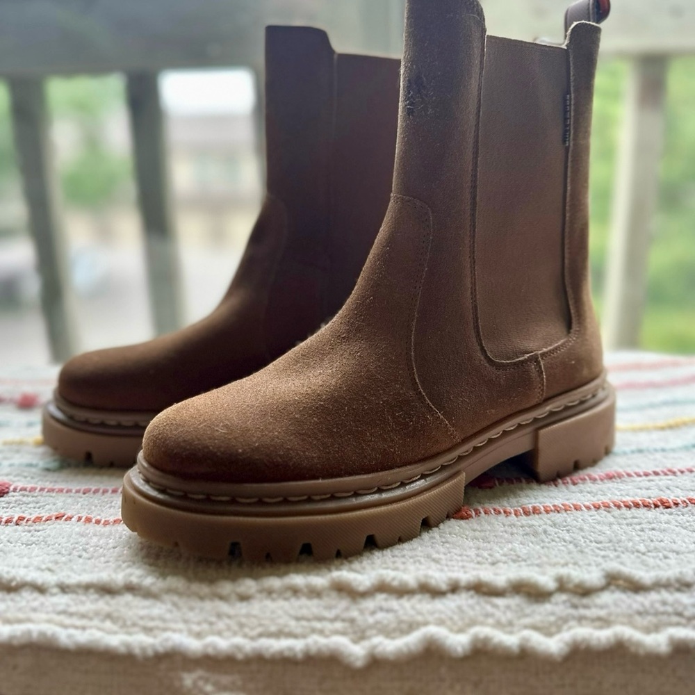 Never Worn! Tan Bullboxer Boots, Women’s 37 (7)